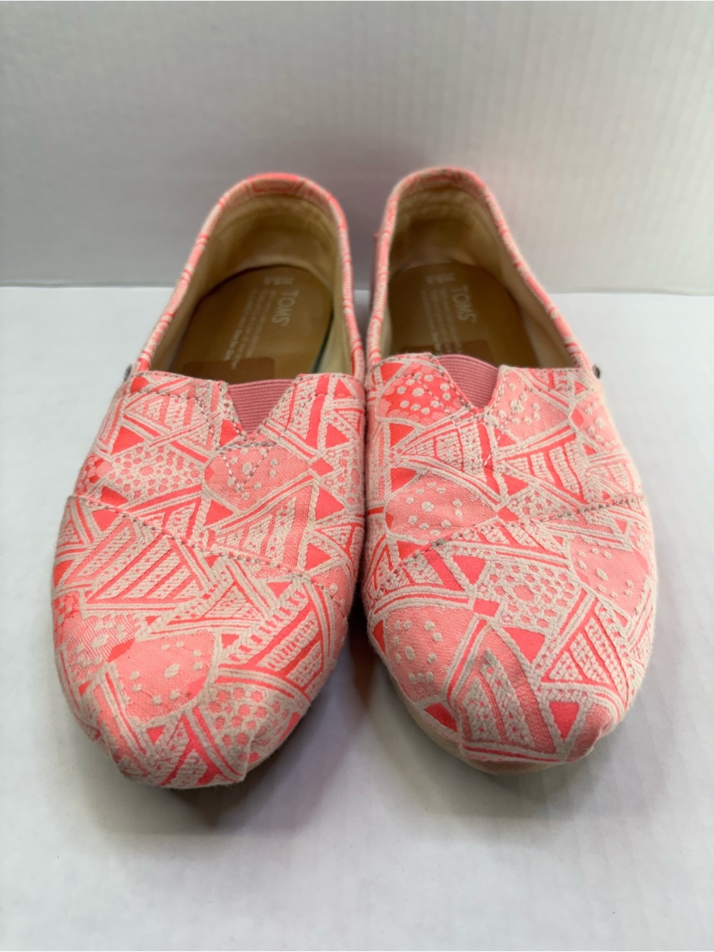 TOMS Women's Neon Pink Geometric Print Slip-On Flats Women Size 8.5